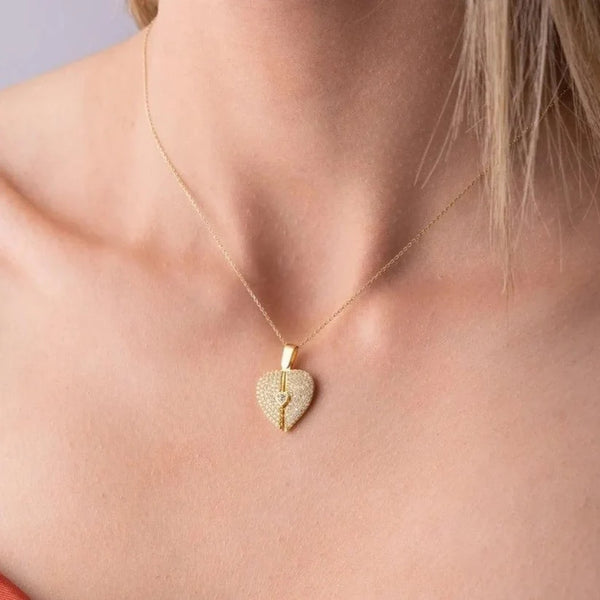 Beautiful Engraved Name Angel Wing Heart Necklace
